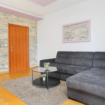 Deluxe Apartment Bagaric Trogir Luaran gambar