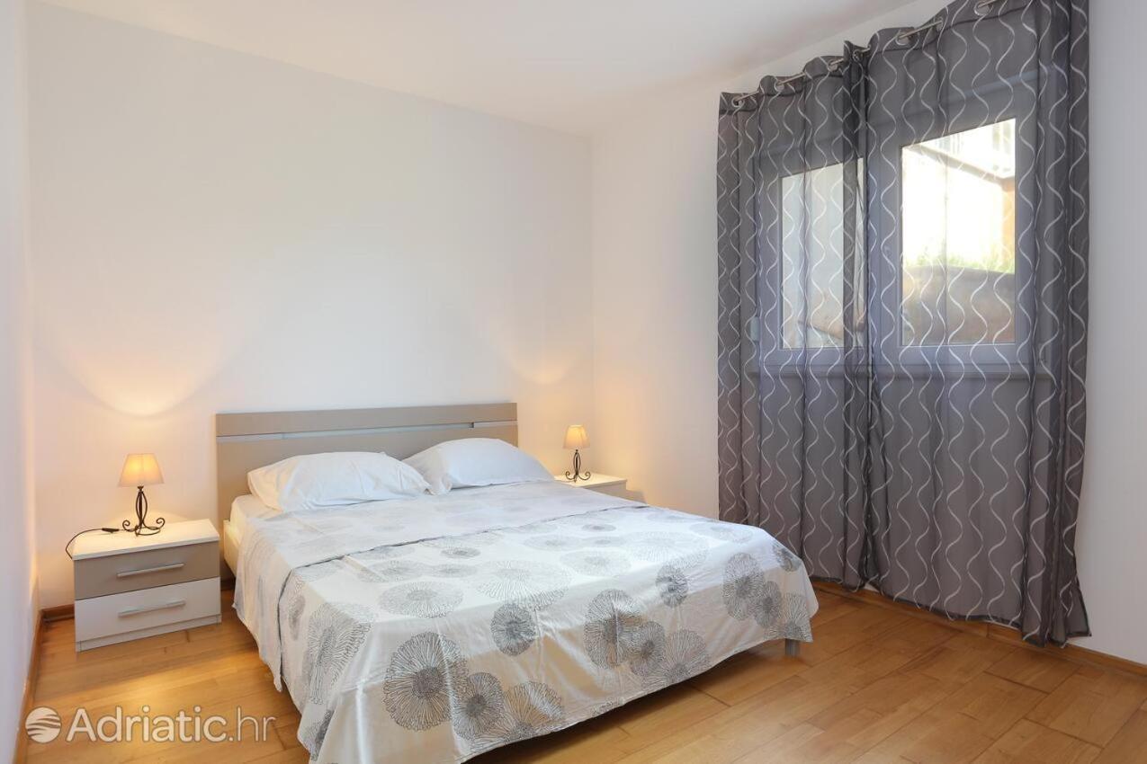 Deluxe Apartment Bagaric Trogir Luaran gambar