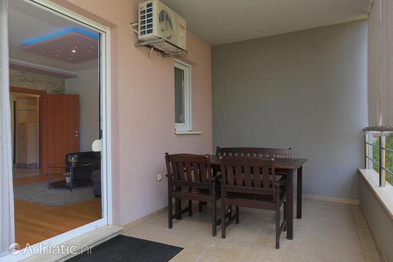 Deluxe Apartment Bagaric Trogir Luaran gambar