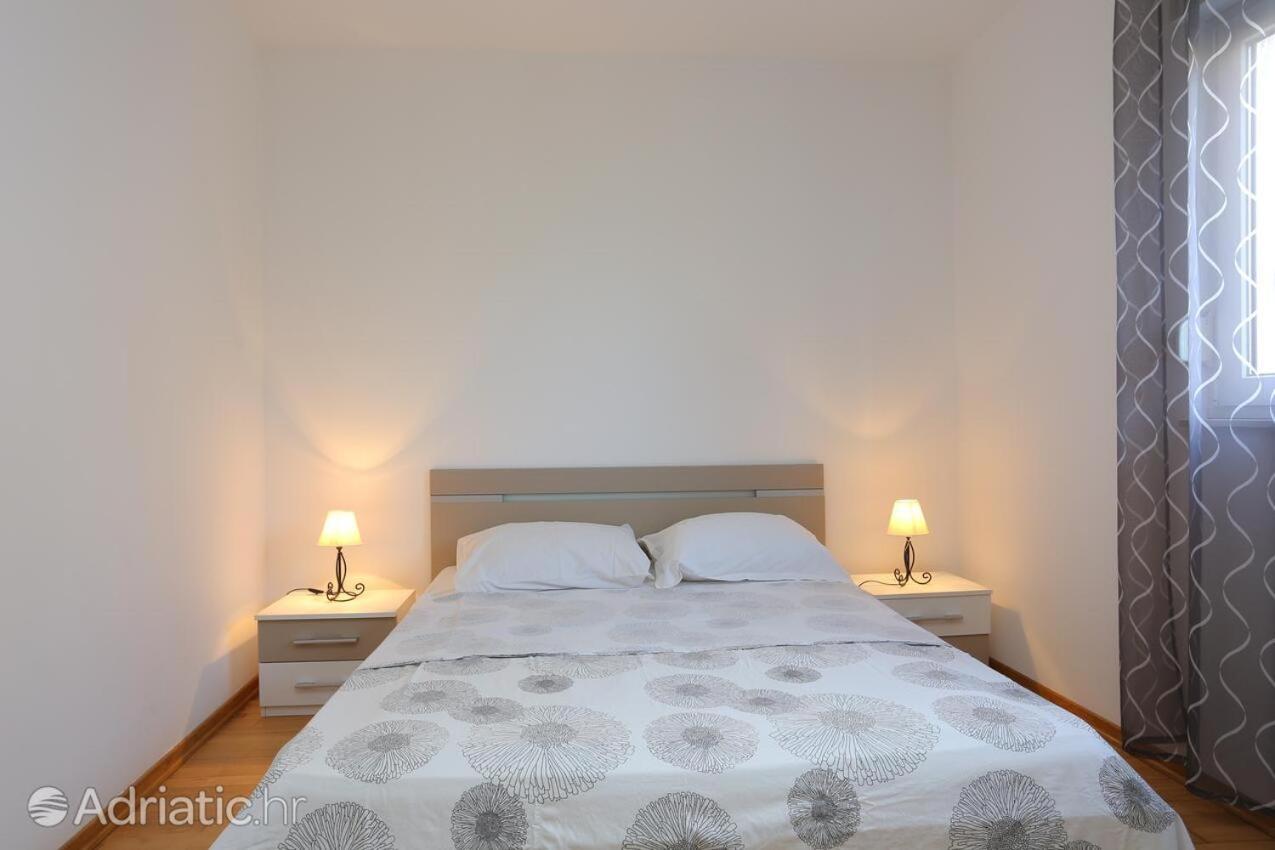 Deluxe Apartment Bagaric Trogir Luaran gambar